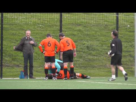 28 apr 2012 VV De Meern 8 - CSW 8 com 4-1 Jan heeft `t warm