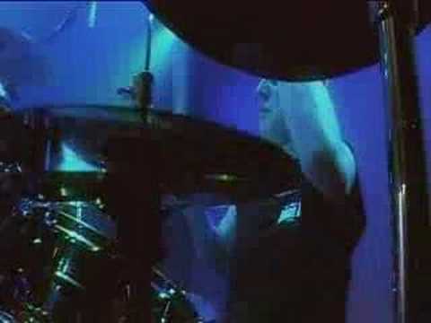 Magnum- Need A Lot Of Love (live 2005) online metal music video by MAGNUM