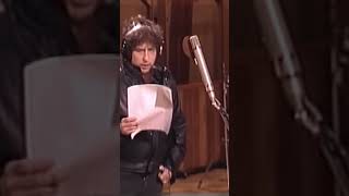 Stevie Wonder teaches Bob Dylan how to sing like Bob Dylan!