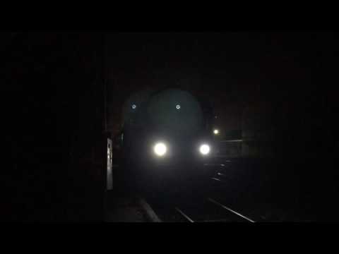 CFR 60-1126 060-DA leaves Pajura with train 7039