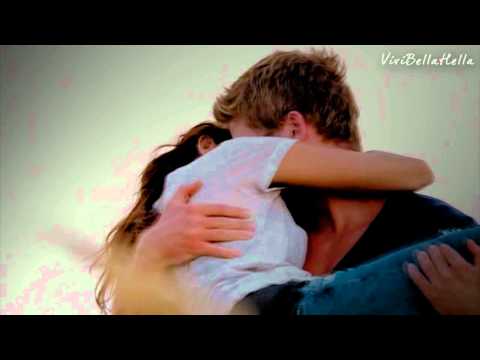 Ronnie and Will last kissing scene : )