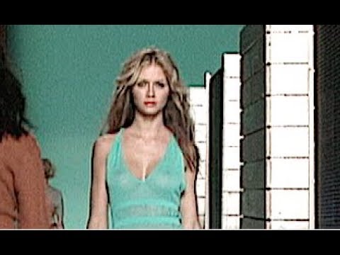 VERSUS Spring Summer 2001 Milan - Fashion Channel