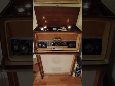 "Blue Moon" - Helen Ward / Benny Goodman (1935)