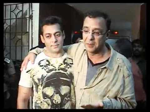 Aamir Khan At The Special Screening Of 'Dabangg'