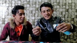 لو خيروك  تشرب ١٠ بيضات او تاكل معجون اسنان