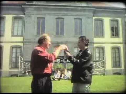 Le Musée de l'Elysée hors la loi (1992) by Gérard Courant - Portrait de groupe #178