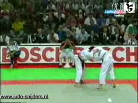 Judo 1997 Paris: Cho (KOR) - Beauruelle (FRA) [-66kg].
