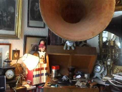 "The Fox - Trot Hop" (A Kingston - Stewart) Played by the Peerless Orchestra Zono 1488