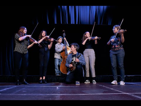 Terrafolk violin duo & Slovenian fiddle gang live at Prulček bar