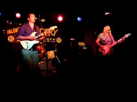 American Roulette - Whole Lotta Trouble LIVE @ Arlene's Grocery in NYC 9/14/10