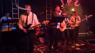 Thee Outsiders, She&#39;s About A Mover