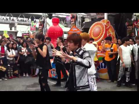 251112 Millenium Boy cover EXO Mama+History @SMT 3rd bkk (f