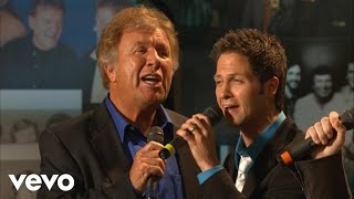 Bill Gaither, Wes Hampton, Marshall Hall, Guy Penrod - There Is a River [Live]
