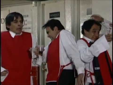 La Casa de la Risa.Los empleados del valet parking están borrachos