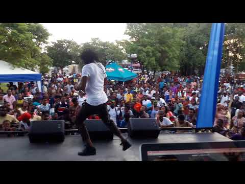 Sativa D Black 1 performing at Pepsi refreash tour down town Kingston