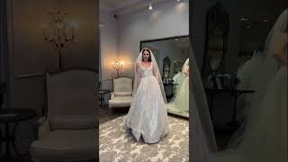 If only getting dresses on wedding day was this quick!