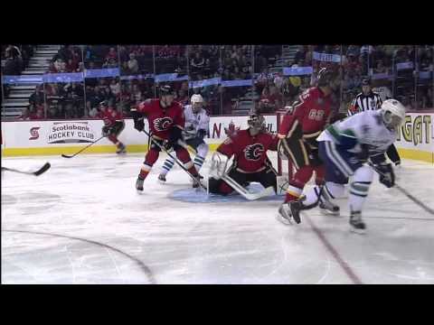 Canucks at Flames - Marco Rosa 2-2 Goal - Preseason - 09.21.10 HD