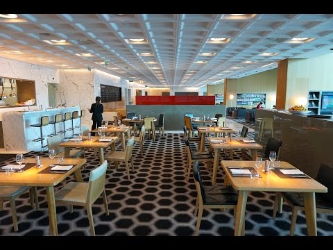 Qantas First Class Lounge Tour - Melbourne Airport Video