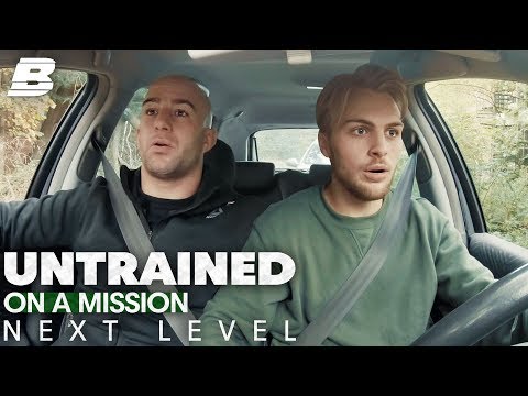 ACHTERRUIT WORDT STUK GEGOOID TIJDENS AUTOACHTERVOLGING  | Untrained On A Mission Next Level