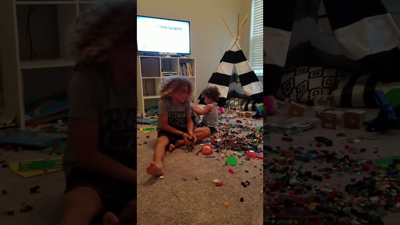 Lllleeeeggggoooossss!!!!