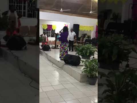 Tamaica Simpson( Minister Simpson)- He Roll The Sea Away .