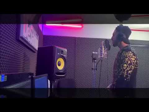 Nikolas Sax - sute de p*z*e