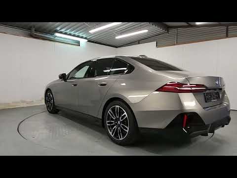 BMW 5-Series 530e M Sport Saloon - Image 2