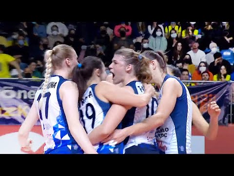Samanta Fabris' IMPRESSIVE SPIKE against Fenerbahçe Opet ISTANBUL | CEV Champions League 2022