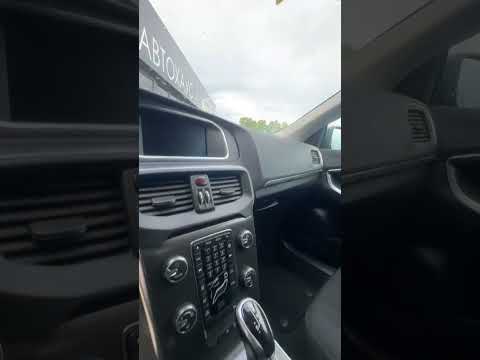 фото volvo v40 ii 0