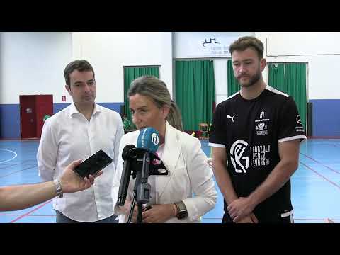 Milagros Tolón visita el Campus de Balonmano que Pérez de Vargas impulsa  en la capital