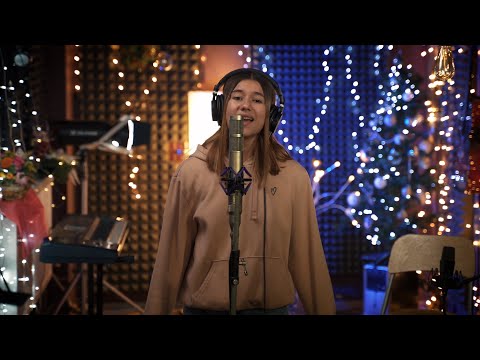 Alexandra Savu - Ho.Ho.Ho (cover in the style of Sia)
