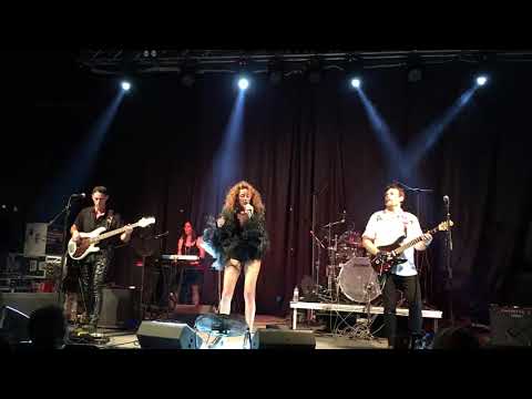 Queens - Drove all Night (Celine Dion cover)