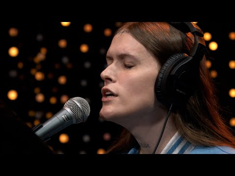 Ethel Cain - A House In Nebraska (Live on KEXP)