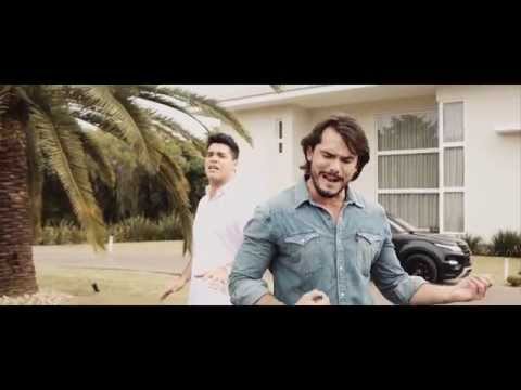 Thúlio & Thiago - Se Toca Essa Moda (Clipe Oficial)
