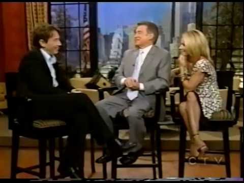 MARTIN SHORT CRACKS UP REGIS & KELLY