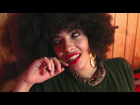 Mr Pigeons -  Secret Circle Featuring Mehira Cruz