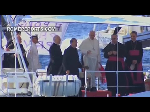 Francisco almorzará con varios refugiados en la isla de Lesbos