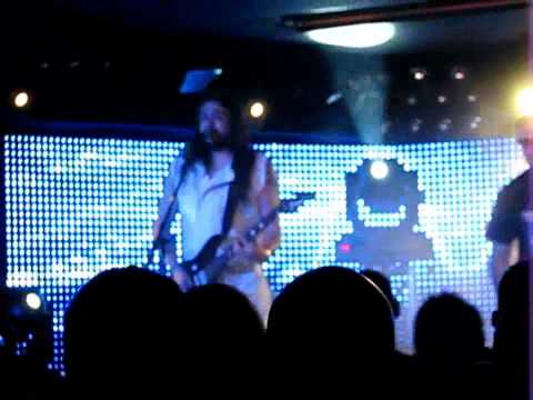 LA LEÑERA - MIENTRAS TANTO - DIRECTO LA SALA LIVE - 2010