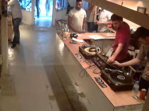 Mostrador w/ Dijeyow