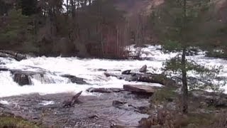 preview picture of video 'Falls of Dochart, River Dochart'
