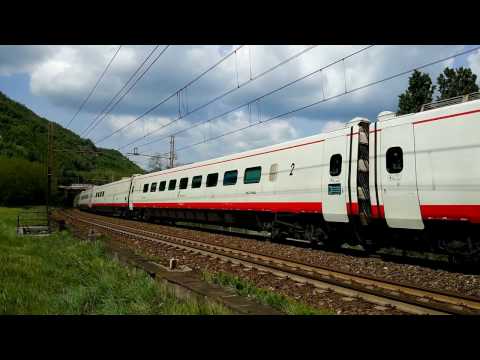 ETR 460 IN LIVREA FRECCIABIANCA IN TRANSITO NEL CURVONE DI  RIGOROSO.(AL) 15 - 4 - 2017