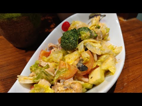 How to make BBQ Chicken salad || BBQ Chicken salad recipe || Navnidh Sachdeva