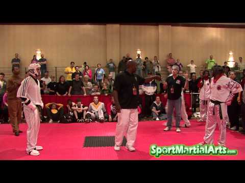 Greg Betlach vs. Jason Tankson - Mens Sparring Runoffs - 2011 Diamond Nationals