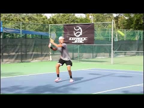 ACCIONES DEL MATCH DE ALBA VS  CASSO EN CANCUN TENNIS ACADEMY