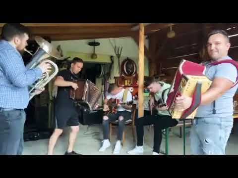 Magajvarji - na Roblek ( org. avsenik)