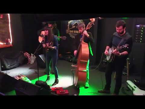 Jenni Lyn at the Stone Church 2017~12~09