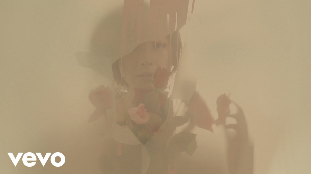 Gloria Jessica - Luka Yang Kecil (Lyric Video)