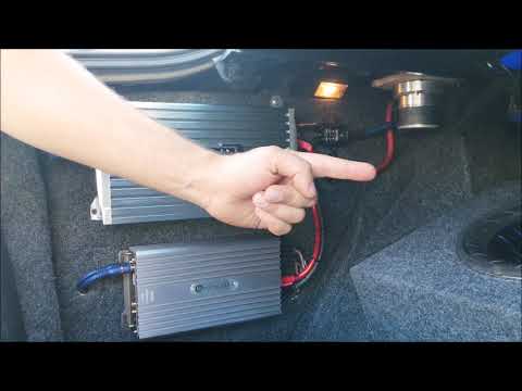 Amplificador CC-2 num Skoda | Car Gift