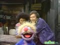Classic Sesame Street Harvey Kneeslapper Tell A Joke