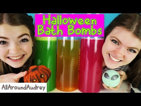 Halloween BATH BOMB Challenge GONE WRONG!! A Big SPOOPY MESS! /AllAroundAudrey